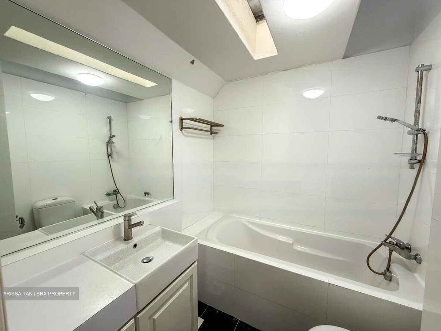 Airview Park (D21), Terrace #480460651